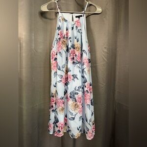 Staccato sleeveless summer dress light blue w roses large excellent condition